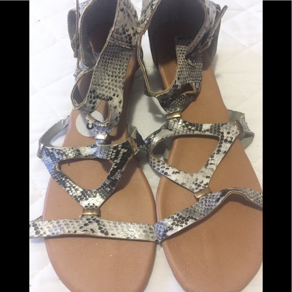 Sandals - Picture 2 of 2